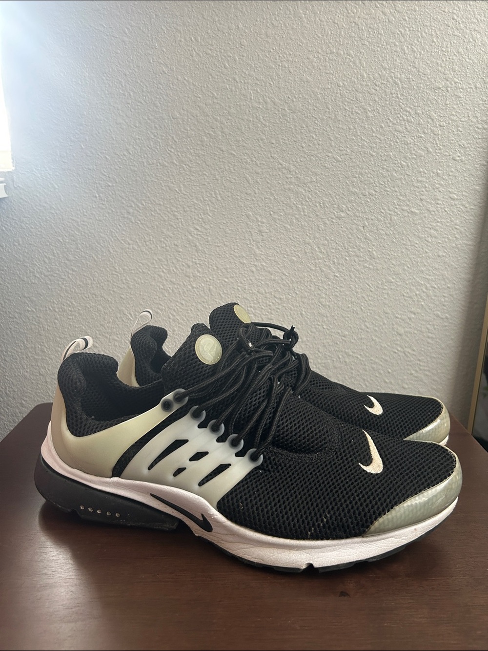 Nike Air Presto ‘Black Grey’ Men’s Black Mesh Running Sneakers with White Swoosh